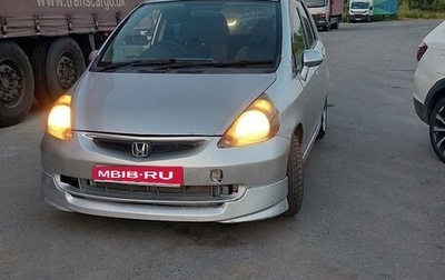 Honda Fit III, 2002 год, 300 000 рублей, 1 фотография