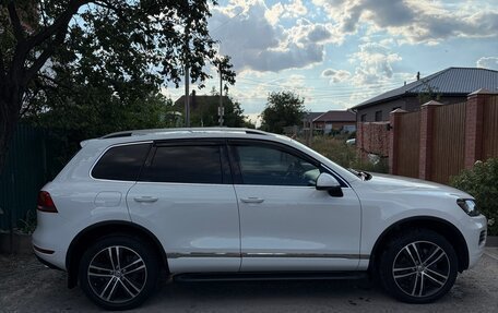 Volkswagen Touareg III, 2014 год, 2 100 000 рублей, 3 фотография