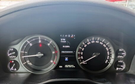 Toyota Land Cruiser 200, 2017 год, 5 890 000 рублей, 12 фотография