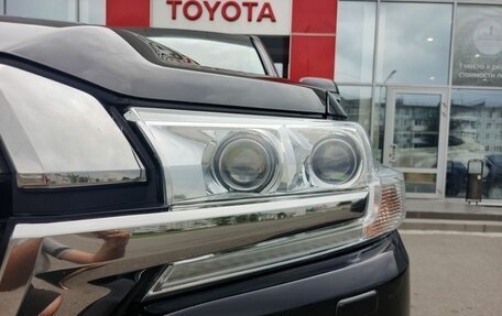 Toyota Land Cruiser 200, 2017 год, 5 890 000 рублей, 9 фотография