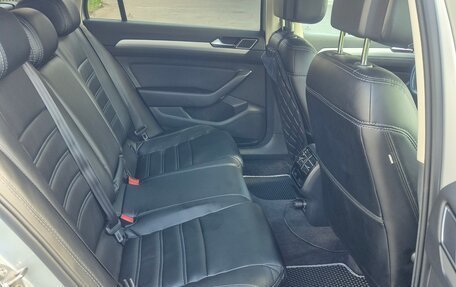 Volkswagen Passat B8 рестайлинг, 2015 год, 1 750 000 рублей, 12 фотография