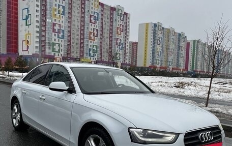 Audi A4, 2012 год, 1 100 000 рублей, 3 фотография
