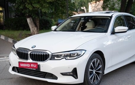 BMW 3 серия, 2018 год, 4 000 000 рублей, 30 фотография