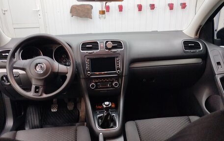 Volkswagen Golf VI, 2008 год, 800 000 рублей, 5 фотография