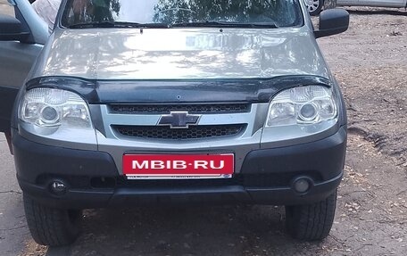 Chevrolet Niva I рестайлинг, 2012 год, 550 000 рублей, 5 фотография