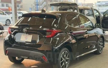 Toyota Yaris, 2022 год, 1 150 060 рублей, 5 фотография
