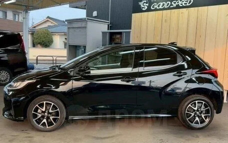 Toyota Yaris, 2022 год, 1 150 060 рублей, 8 фотография