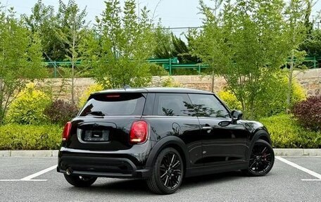 MINI Hatch, 2022 год, 1 920 000 рублей, 6 фотография