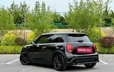 MINI Hatch, 2022 год, 1 920 000 рублей, 4 фотография
