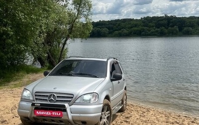 Mercedes-Benz M-Класс, 1998 год, 490 000 рублей, 1 фотография