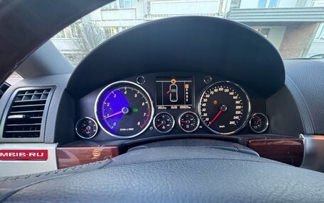 Volkswagen Touareg III, 2006 год, 700 000 рублей, 2 фотография