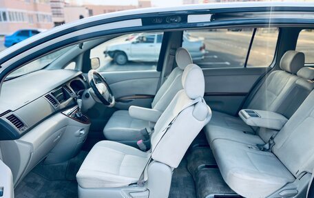 Toyota ISis I, 2010 год, 1 180 000 рублей, 13 фотография
