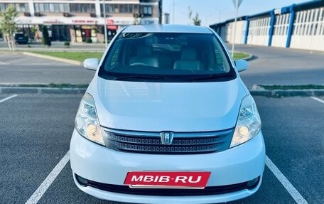 Toyota ISis I, 2010 год, 1 180 000 рублей, 7 фотография