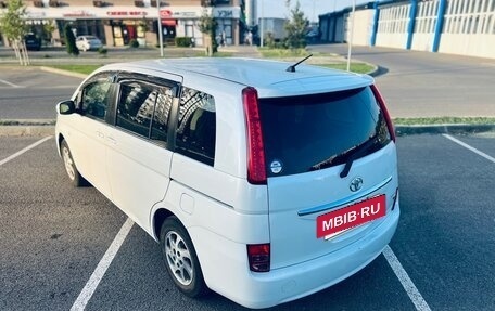 Toyota ISis I, 2010 год, 1 180 000 рублей, 8 фотография
