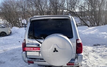 Mitsubishi Pajero III рестайлинг, 2005 год, 1 050 000 рублей, 2 фотография