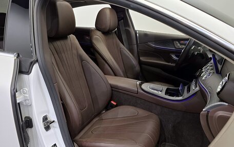 Mercedes-Benz CLS, 2021 год, 4 500 000 рублей, 12 фотография