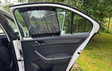 Skoda Rapid I, 2015 год, 1 350 000 рублей, 28 фотография
