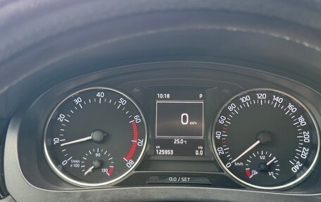 Skoda Rapid I, 2015 год, 1 350 000 рублей, 34 фотография