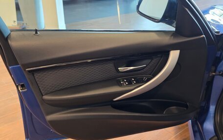 BMW 3 серия, 2017 год, 2 349 000 рублей, 14 фотография
