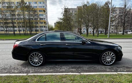 Mercedes-Benz E-Класс, 2019 год, 3 590 000 рублей, 8 фотография