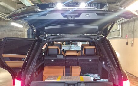 Land Rover Range Rover IV рестайлинг, 2018 год, 9 700 000 рублей, 14 фотография