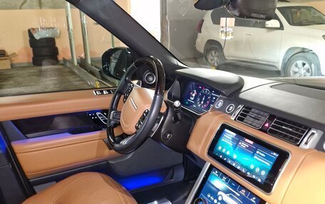 Land Rover Range Rover IV рестайлинг, 2018 год, 9 700 000 рублей, 13 фотография