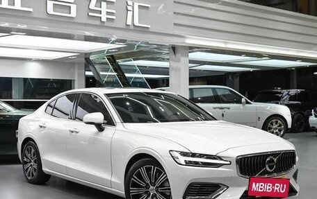 Volvo S60 III, 2021 год, 3 200 000 рублей, 3 фотография
