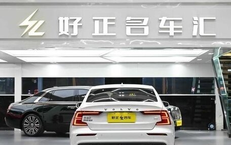 Volvo S60 III, 2021 год, 3 200 000 рублей, 5 фотография