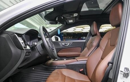 Volvo S60 III, 2021 год, 3 200 000 рублей, 9 фотография