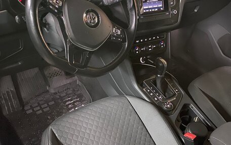 Volkswagen Tiguan II, 2017 год, 2 100 000 рублей, 8 фотография