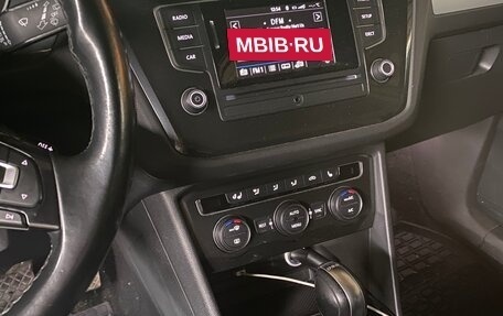 Volkswagen Tiguan II, 2017 год, 2 100 000 рублей, 9 фотография