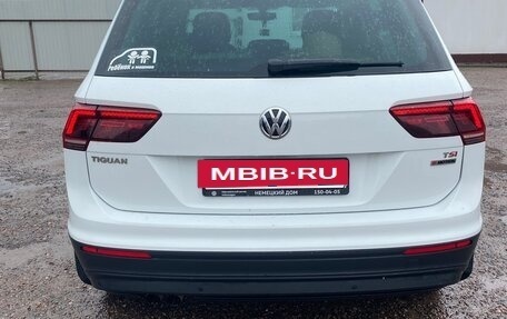 Volkswagen Tiguan II, 2017 год, 2 100 000 рублей, 2 фотография