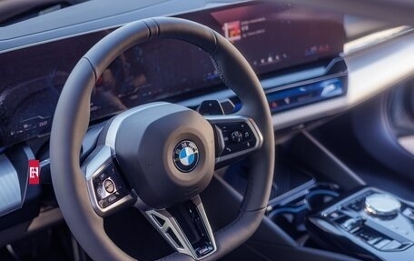 BMW 5 серия, 2025 год, 9 250 000 рублей, 13 фотография