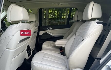 BMW X7, 2022 год, 7 926 408 рублей, 38 фотография