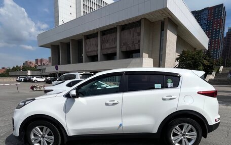 KIA Sportage IV рестайлинг, 2017 год, 2 050 000 рублей, 2 фотография