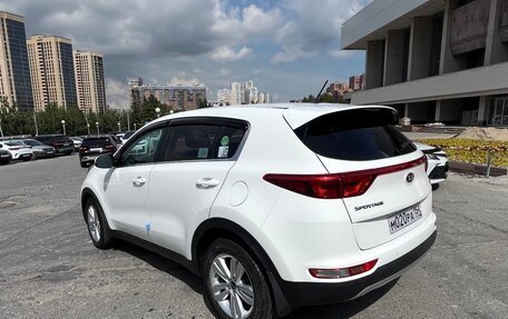 KIA Sportage IV рестайлинг, 2017 год, 2 050 000 рублей, 3 фотография