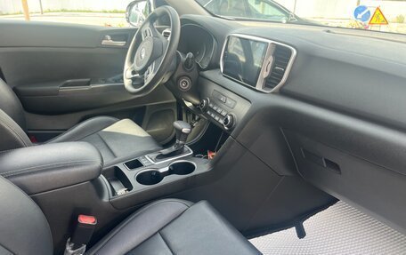 KIA Sportage IV рестайлинг, 2017 год, 2 050 000 рублей, 23 фотография