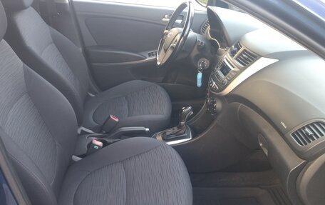 Hyundai Solaris II рестайлинг, 2014 год, 975 000 рублей, 20 фотография