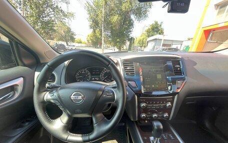 Nissan Pathfinder, 2014 год, 2 200 000 рублей, 11 фотография