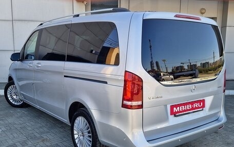 Mercedes-Benz V-Класс, 2018 год, 5 900 000 рублей, 7 фотография
