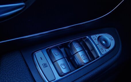 Mercedes-Benz V-Класс, 2018 год, 5 900 000 рублей, 18 фотография