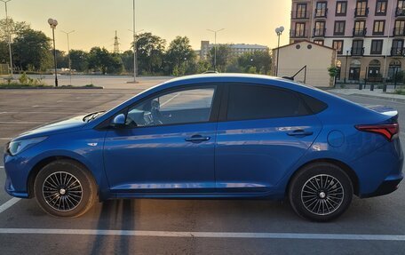 Hyundai Solaris II рестайлинг, 2020 год, 1 300 000 рублей, 4 фотография