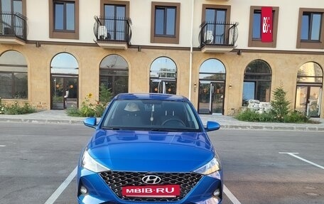 Hyundai Solaris II рестайлинг, 2020 год, 1 300 000 рублей, 3 фотография