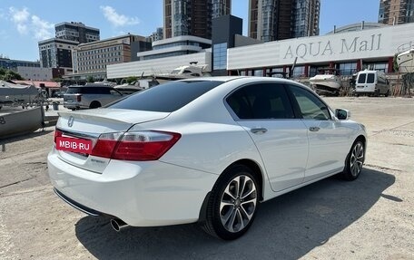 Honda Accord IX рестайлинг, 2013 год, 1 850 000 рублей, 2 фотография