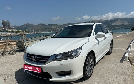 Honda Accord IX рестайлинг, 2013 год, 1 850 000 рублей, 3 фотография