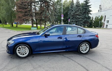 BMW 3 серия, 2019 год, 3 400 000 рублей, 11 фотография