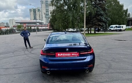 BMW 3 серия, 2019 год, 3 400 000 рублей, 16 фотография