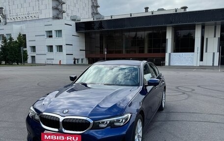 BMW 3 серия, 2019 год, 3 400 000 рублей, 14 фотография