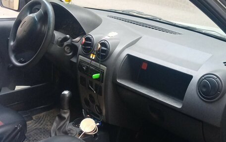 Renault Logan I, 2008 год, 290 000 рублей, 2 фотография
