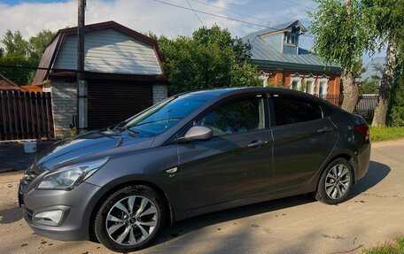 Hyundai Solaris II рестайлинг, 2015 год, 1 300 000 рублей, 3 фотография
